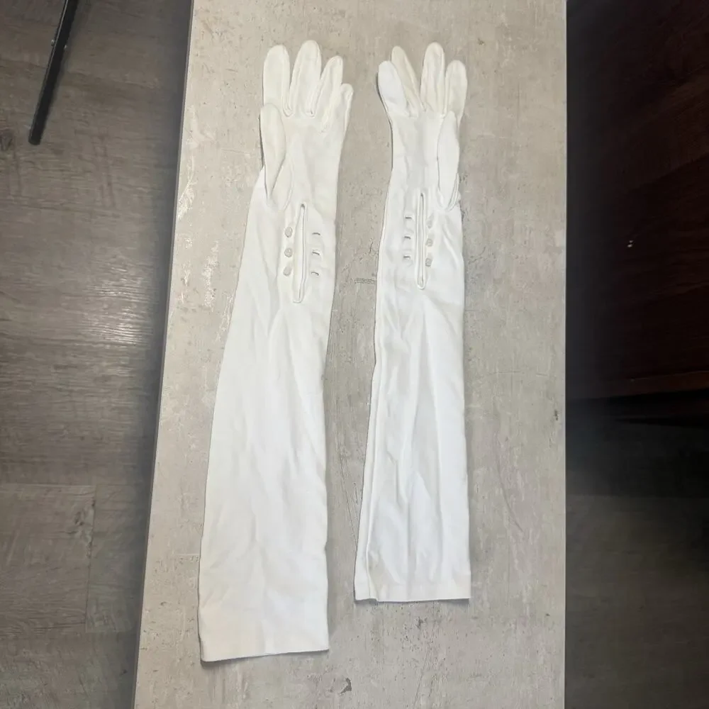 Vintage Fownes White Long Elbow Length 22” Opera Gloves Size 6 1/2 Pearl